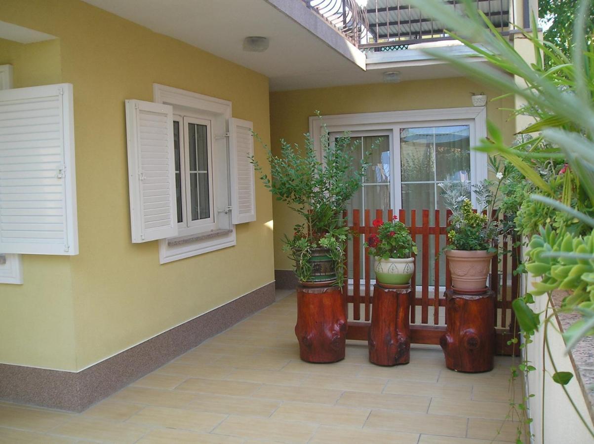 Family Apartments Ankica Цриквеница Экстерьер фото