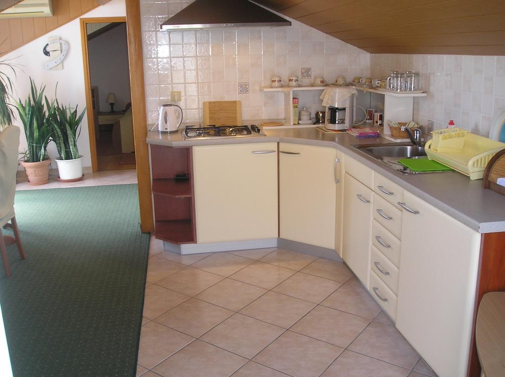 Family Apartments Ankica Цриквеница Экстерьер фото