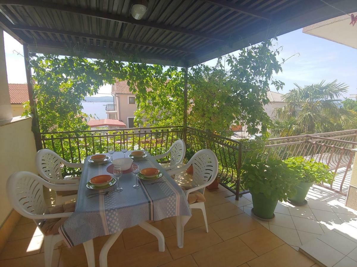 Family Apartments Ankica Цриквеница Экстерьер фото